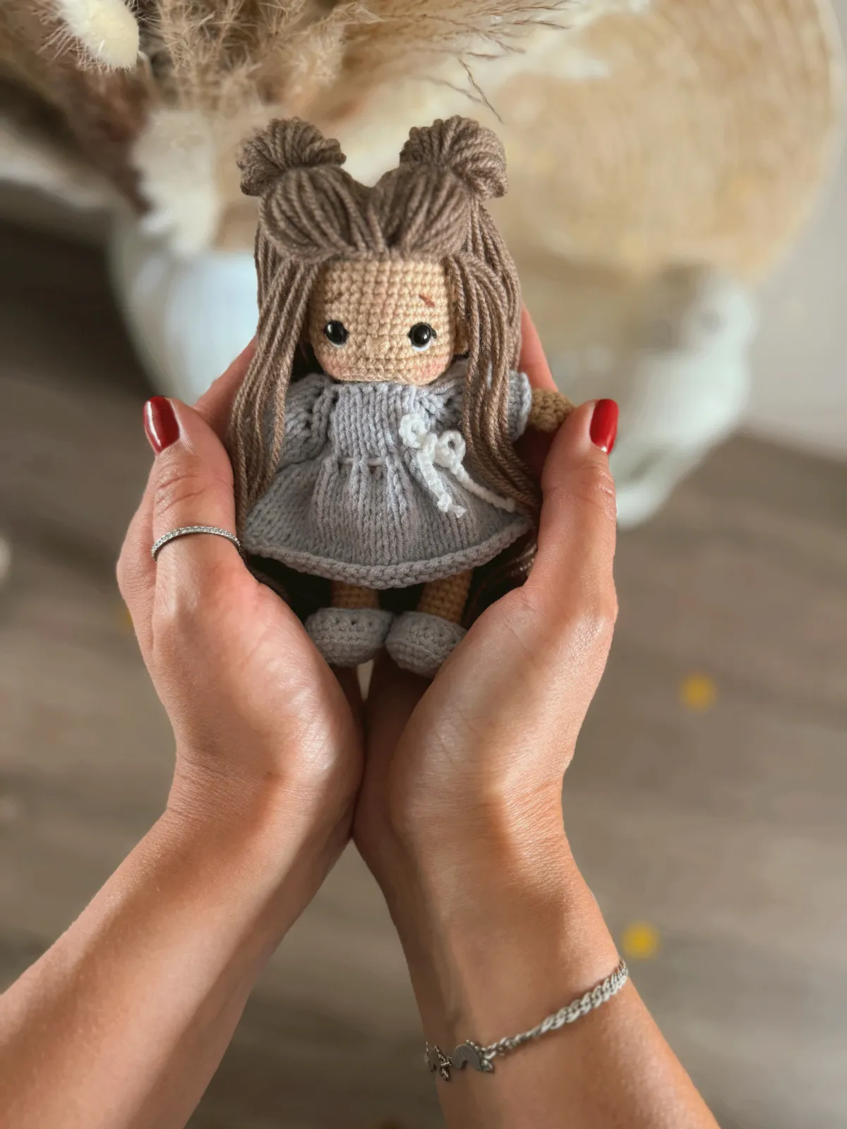Маленькая вязаная кукла амигуруми ручной работы, Кукла в ладошку