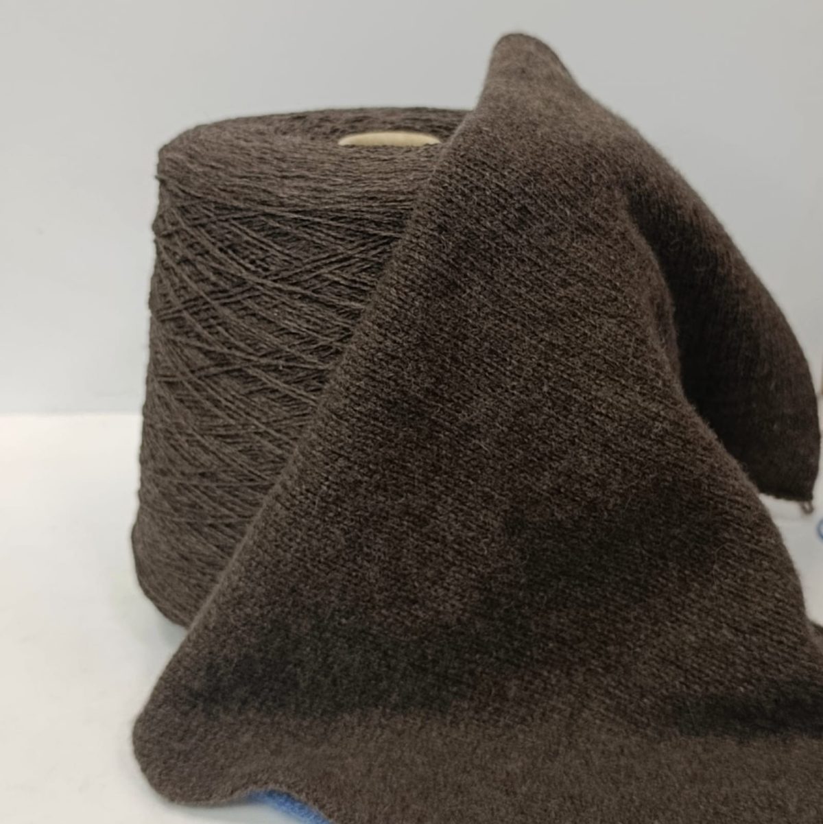 Пряжа Loro Piana Coarsehair, кашемир бобинный, шоколад мел цвет шоколад мел