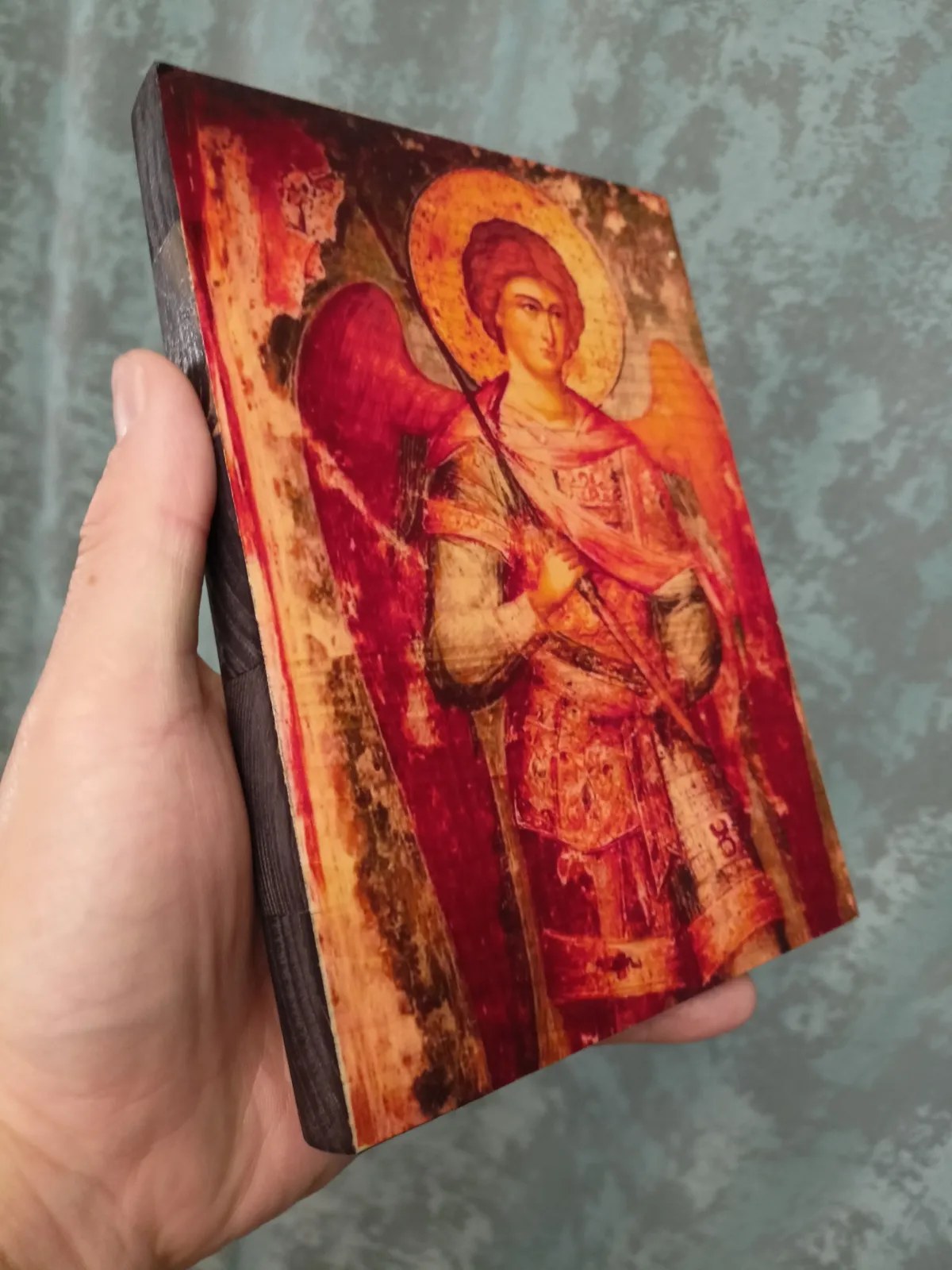 Икона Архангела Михаила на дереве. Ручная работа, винтажный стиль.