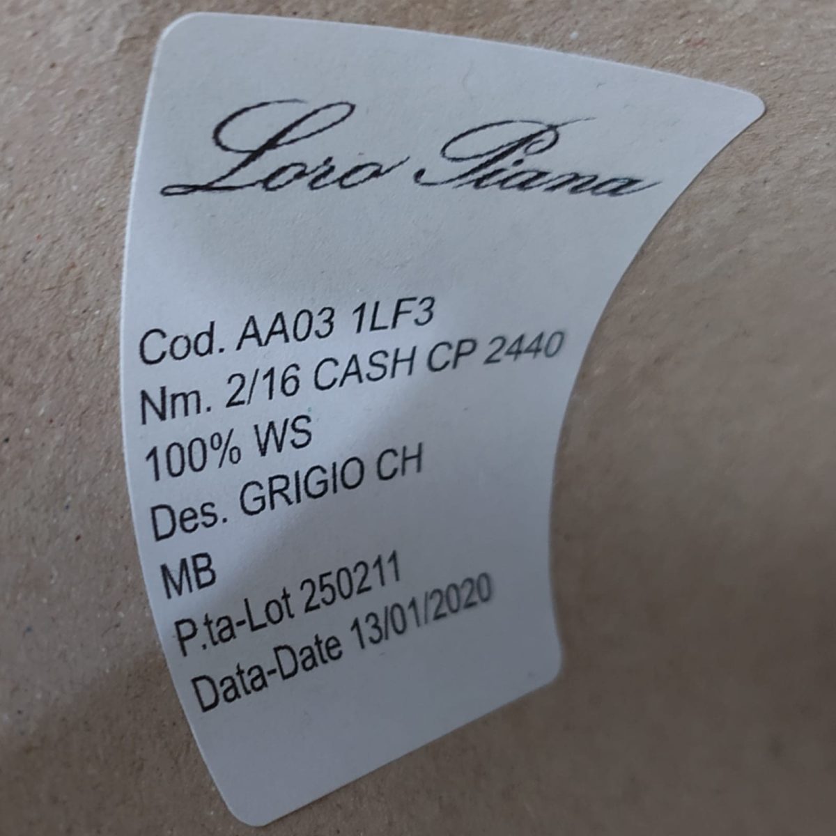 Пряжа Loro Piana Cash, кашемир бобинный, серый мел цвет серый мел