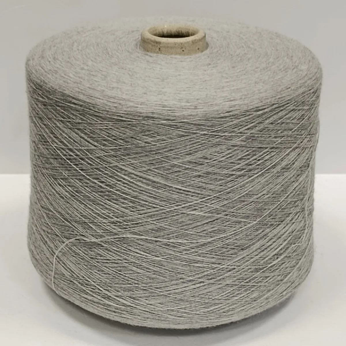 Пряжа E.Miroglio Imagine, меринос бобинный, светло-серый цвет светло-серый